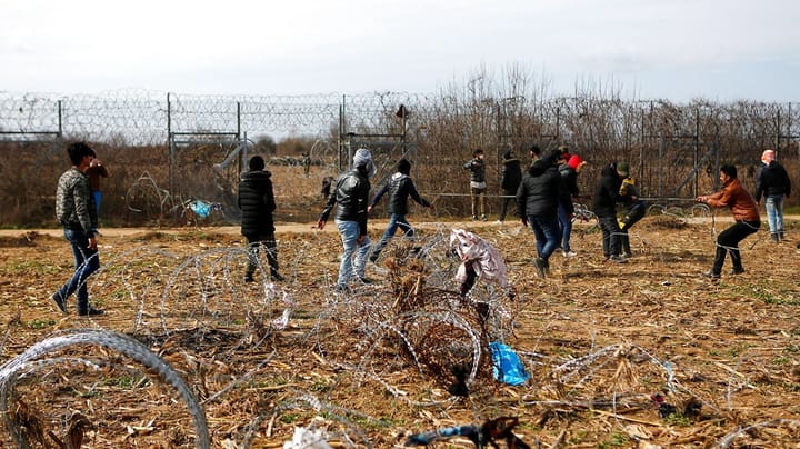 Dansk Flygtningehjælp: Hegn og mure er med til at sikre menneskesmuglernes arbejde