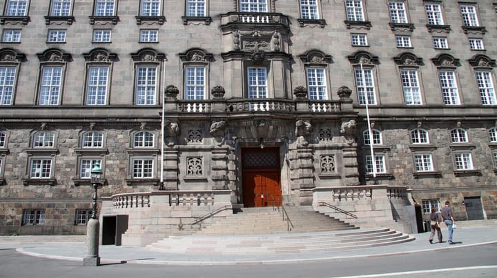 Her er våbenindustriens døråbnere på Christiansborg