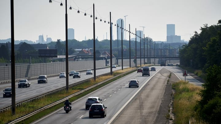 Borgmester: Overdækning af motorveje med solceller løser flere problemer på en gang