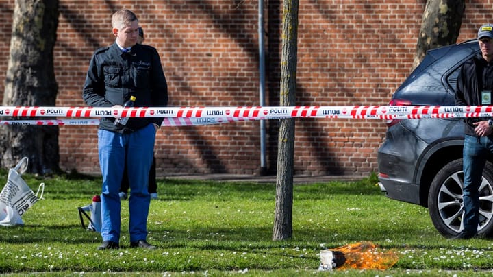 #dkpol: Mens regeringen kaster vand på de brændende koraner, prøver Pape at slå ilden ned i sit parti