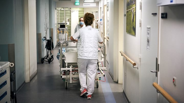 Vil ny trepart dæmpe sygeplejerskers ryk mod kommunerne? Tre chefer kommer med deres bud