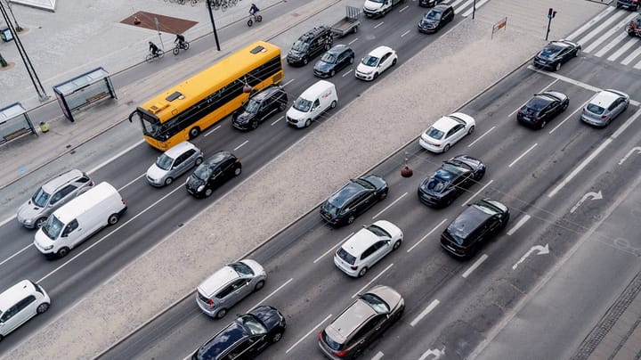 Trafikselskaberne: Samkørsel skal gøres mere økonomisk attraktivt, men ikke som en levevej