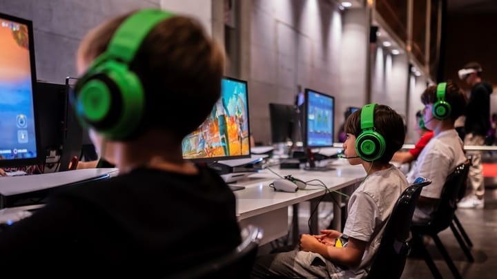 Psykolog og ekspert i gaming: Børn har krav på hjælp, når de oplever kriminalitet online