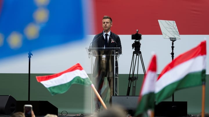 Historiker: Er Orbáns rival en demokratisk superhelt eller en varmluftsballon? Snart får vi svaret