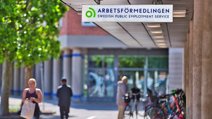 Svensk beskæftigelsesreform skal inspirere dansk opgør med jobcentre