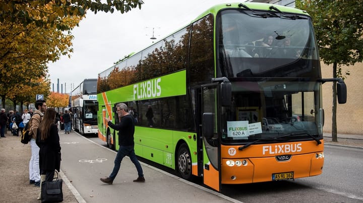 Partier vil reservere millioner til grønne busser som kompensation for højere dieselafgift 