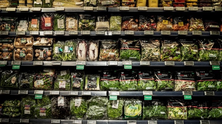 Et opgør med plastikforbruget i de danske supermarkeder vil være katastrofal