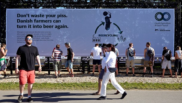 Landbrug og Fødevarer indsamlede 60.000 liter urin på Roskilde Festival i 2015. Et nyt ølprojekt var født med massiv mediedækning. Året efter floppede samme koncept til Folkemødet. Kend din målgruppe, fortæller organisationen.